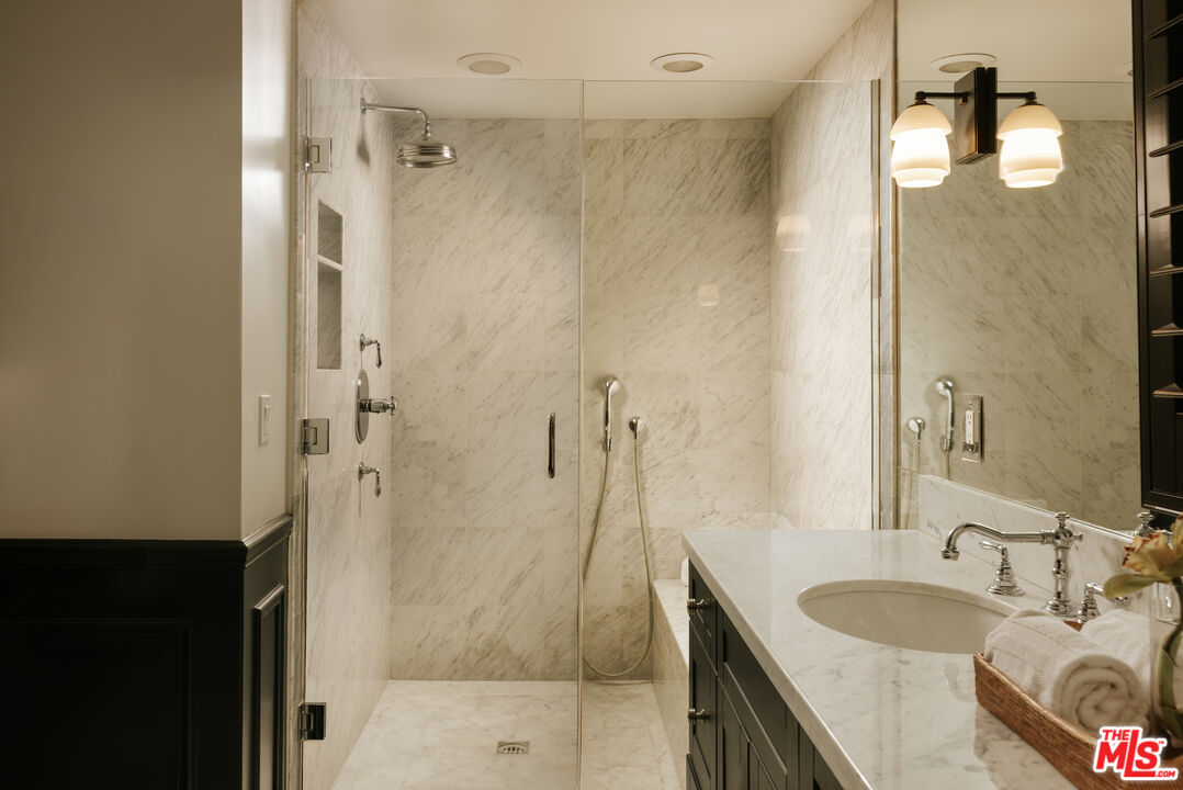 Primary bath shower, 16822 Escalon Dr